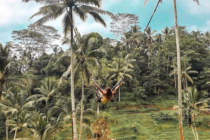All Inclusive Private Mount Batur Sunrise Trekking And Natural Hot Springs - Toya Devasya hot springs at about 9:10 a.m.: the recovery part