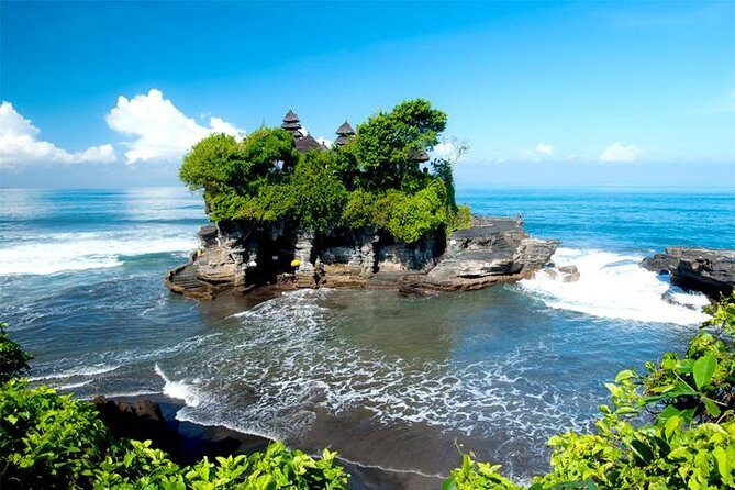 Bali Breathtaking Waterfall Tour - Stop 1: Kanto Lampo Waterfall and why it feels a bit different