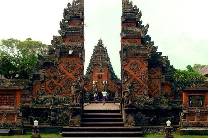 Bali Full Day Tour – Ubud and Batur Volcano - The Kintamani payoff: Temen Village plantations and lunch with Batur views