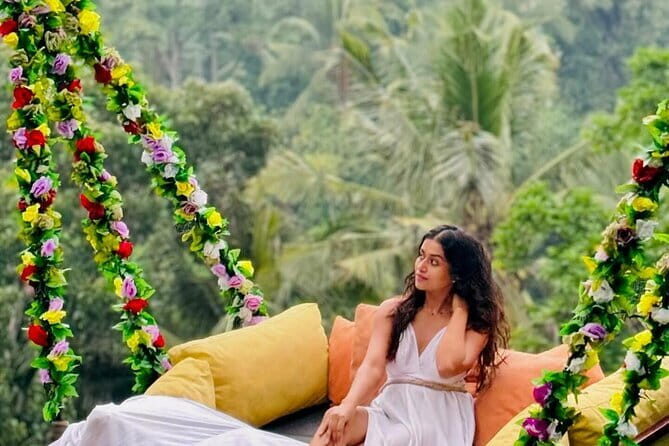 Bali Full-Day Tours : Waterfall and Ubud Destination Trip - Sacred Monkey Forest Sanctuary: What 400+ Macaques Means for Your Day