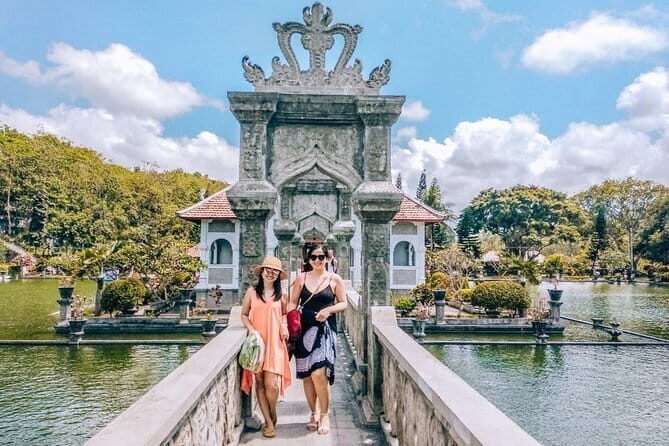 Bali Private Tour: Waterfall, Monkey forest and Tanah lot sunset - Batuan Temple: a culture stop you should confirm for your date