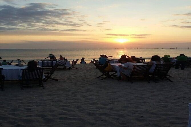 Bali Romantic Seafood Dinner under sunset jimbaran Beach - Group discounts, privacy, and who this is for