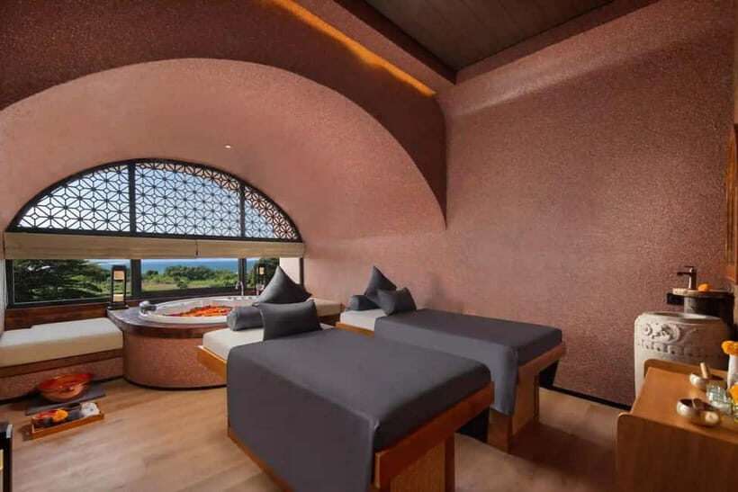 Bali/Sanur: Spa and Bath Experiences at Svaha Spa Sanur - Couples: Flower Bath Sensation and the Detox Drink Touch