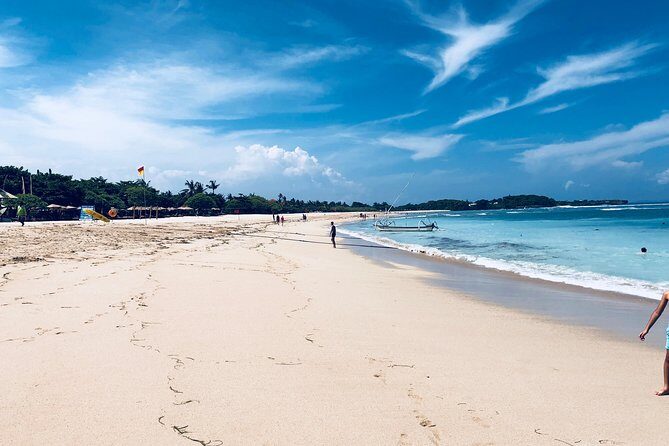 Bali Shore Excursion: Nusa Dua Beach Half Day Tour - Private transport in a Toyota or Suzuki minivan (and why it’s worth paying for)