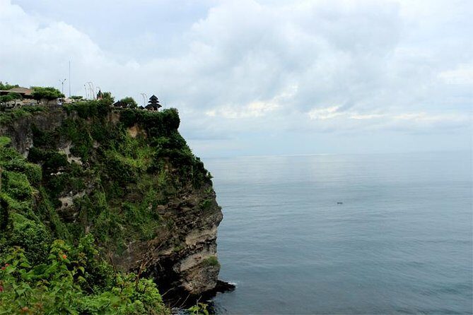 Bali Sunset: Uluwatu Temple, Kecak Dance and Jimbaran - Getting to Uluwatu Without the Sunset Panic