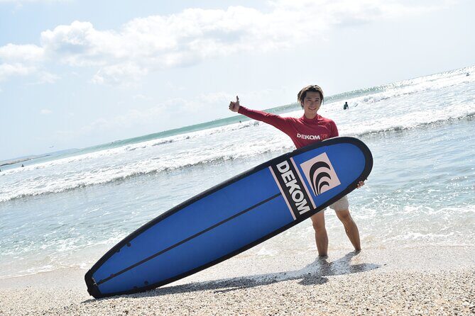 Bali Surf Lesson in Kuta by Dekom - How the timing works when surf takes the lead