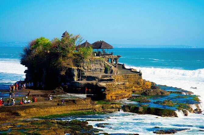 Bali Tana Lot Half day Sunset - Stop 2: Pura Batu Bolong and its arched rock bridge sunset views