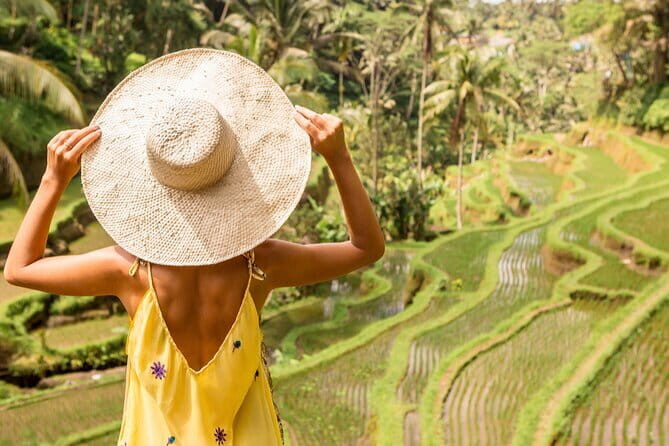 Best Day Tour - #3 World Cleanest Traditional Village - Penglipuran Village: the cleanest village in the world, and why it feels different