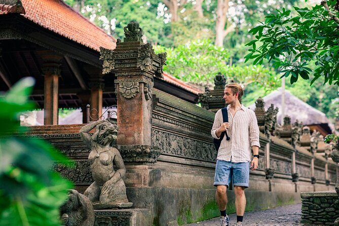 Best of Ubud Sightseeing Private All Inclusive Tour - The craft circuit: silver, painting, batik, and wood carving (with chances to buy)