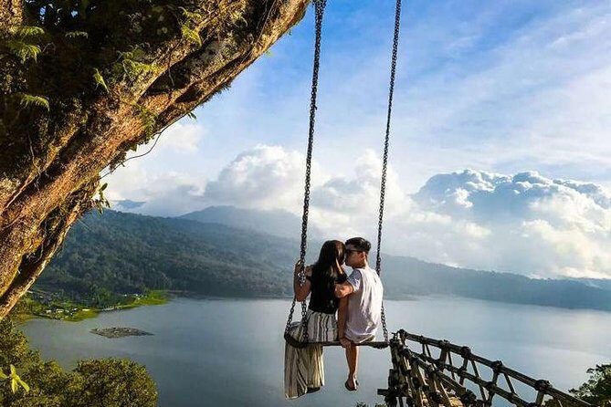 Complete your Bali Holiday with Bali Instagram Tour including Lunch - Why an 8:00 am Kuta pickup matters for photos