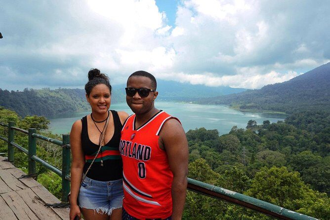 Complete your Bali Holiday with Bali Instagram Tour including Lunch - Wanagiri Hidden Hills: quick Twin Lakes photos, not a long hike day