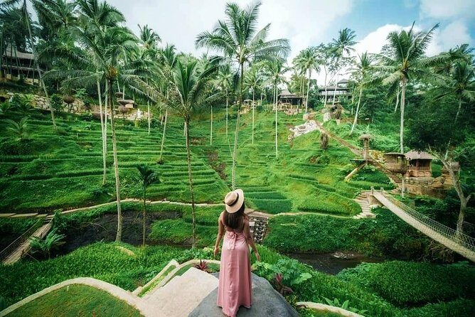 Cretya Ubud and Monkey Forest Sanctuary Tours - Celuk Village: Where Silver and Gold Craft Gets Personal