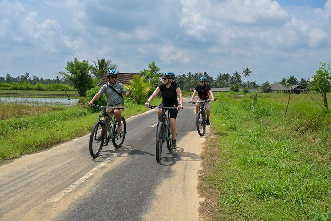 Cycling and Cooking Class in Ubud - Coffee at a family compound: a pause that actually fits the day