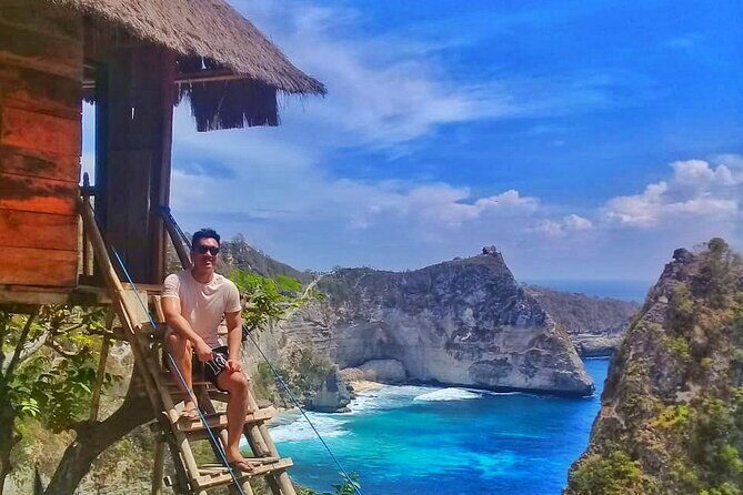 East Nusa Penida Small Group Tour: Atuh Beach & Diamond Beach – Full Day - Teletubbies Hill: green hills that feel worlds away