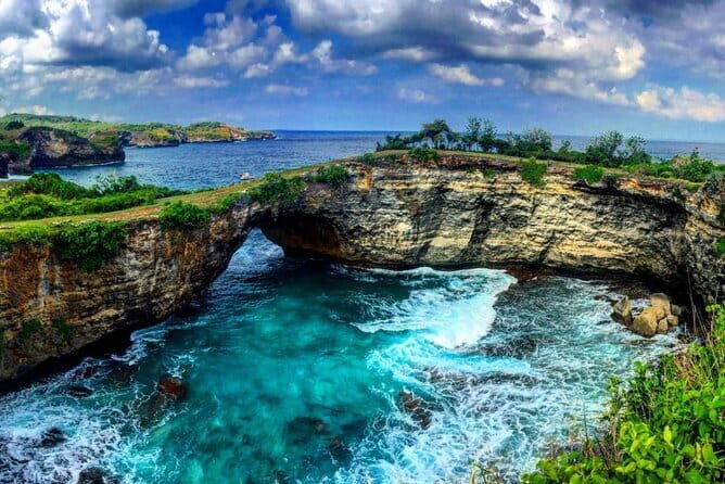 From Bali: Nusa Penida Snorkeling and Island Tour - Manta Bay snorkeling: your best odds for manta rays