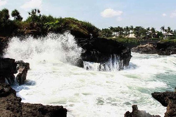 Half-Day Taman Ayun UNESCO and Tanah Lot Temple with private Car - Price and Value: What $20 Buys You Here