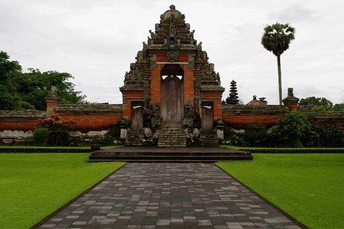 Half Day Tour: Tanah Lot Sunset & Taman Ayun Temple Included Entrance Ticket - Who this tour fits best (and who should look elsewhere)