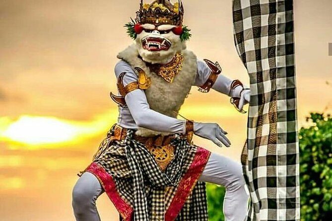 Kecak fire dance and uluwatu temple tour - free wifi - Jimbaran Beach in the Evening: Calm After the Big Performance