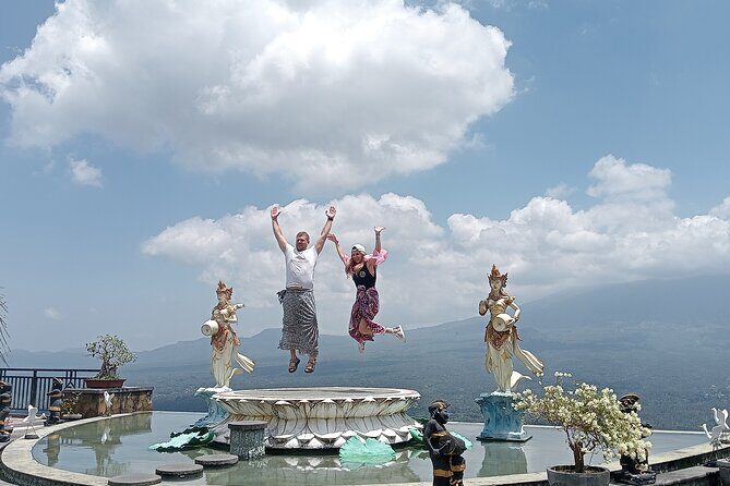 Lempuyang Temple Gate Heaven Tirta Gangga Private Guided Tour - A full East Bali day: Lempuyang, Tirta Gangga, and Ujung Water Palace