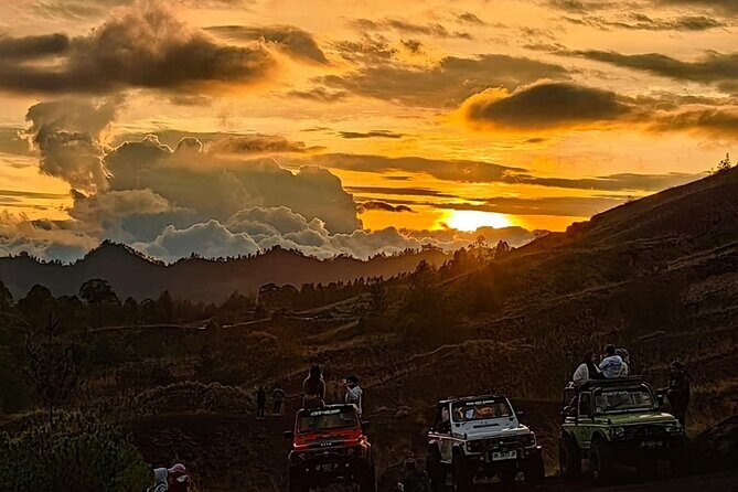 Mount Batur Sunrise Jeep Tour with Hot Springs and Waterfall - The flow of the day: pickup, private group time, and how long you’re on the move