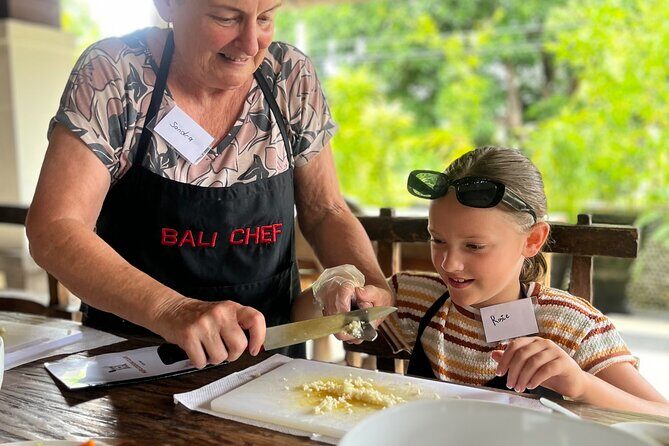 Mufu Rendang Cooking Class Kuta - Why the Cooking Instructions Feel Easy (Soni and Staff)
