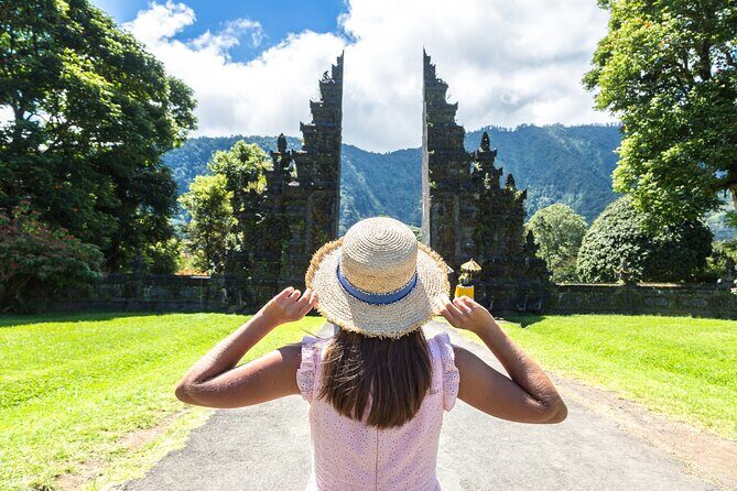 North Bali Hidden Gems Tour Ulun Danu Temple Twin Lakes Waterfall - Guide, vehicle, and timing: what keeps the day feeling easy