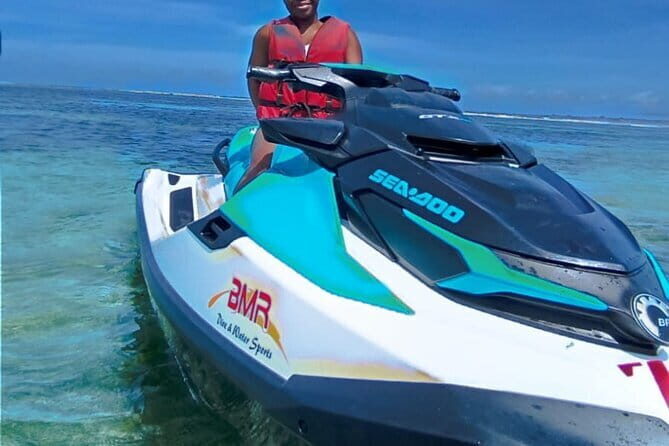 Nusa Dua Parasailing, Jet sky, GWK with Uluwatu Kecak Fire Dance - Nusa Dua to Uluwatu: the smart way to pack Bali in one day