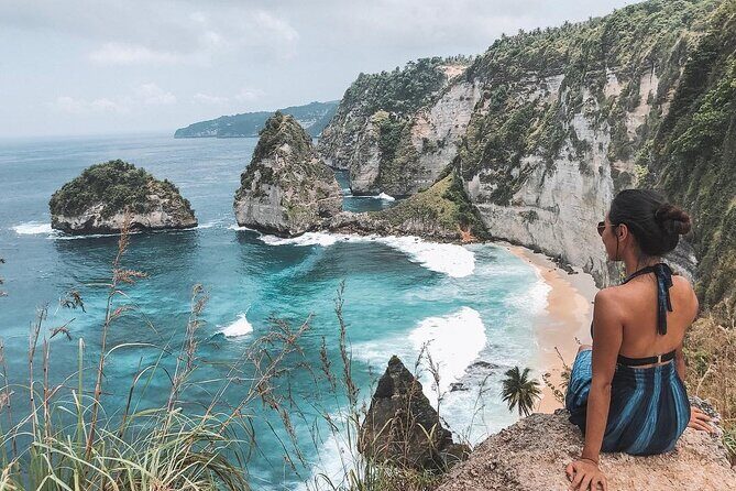 Nusa Penida Instagram Tour: The Most Iconic Spots (Private & All-Inclusive) - Pantai Diamond: compact sand and dramatic cliffs