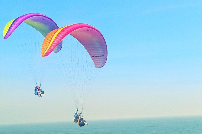 Paragliding Bali at Uluwatu Cliff with Photos/Videos - The Pecatu meeting point: how check-in time can affect your mood