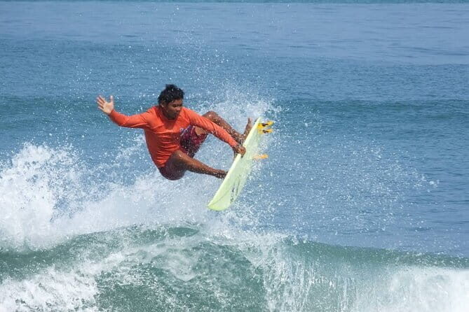 Private Beginner 1 on 1 Surfing Lesson at Kuta Beach without transfer - Gear, Rashguards, Sunscreen, and the Photo/Video Bonus