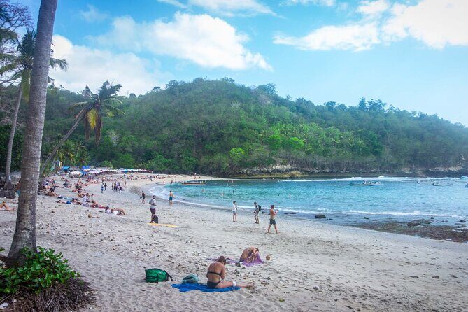 Private Full-Day West Tour Nusa Penida All Inclusive from Bali - Kelingking Beach: the famous finger-cliff viewpoint