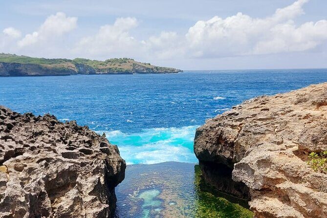 Private Full-Day West Tour Nusa Penida All Inclusive from Bali - West Nusa Penida with a local guide: what private touring changes