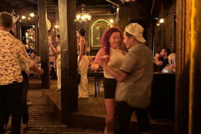 Private Salsa and Bachata Dance in Bali - Kuta at 7:30 PM: A private lesson that turns into a club night