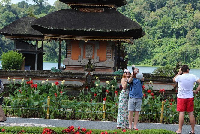 Private Tour: Bali Temples, Hidden Waterfall and Handara Gate - Bedugul break: your snack, coffee, and energy reset