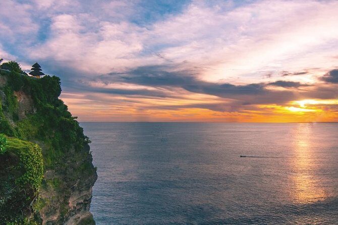 Private Tour: Highlights Uluwatu Temple & Southern Beaches Bali - Your day starts with pickup and a guide who actually talks
