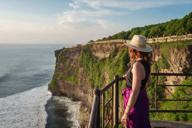 Private Tour Uluwatu Temple and Kecak Sunset Dance - Stop 1: Water Blow at Nusa Dua’s coastal action