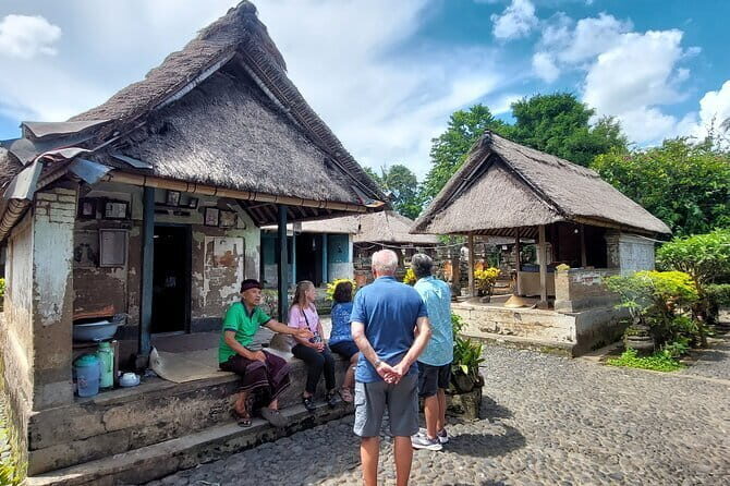 Private Tour Uluwatu Temple and Kecak Sunset Dance - Stop 4 and 5: The Kecak and Fire Dance plus Uluwatu Temple views