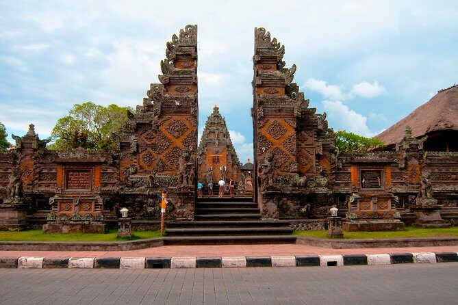 Private Ubud Tour with Hidden Waterfalls - Batuan Temple and the Ornate Stone Details You’ll Miss If You Rush