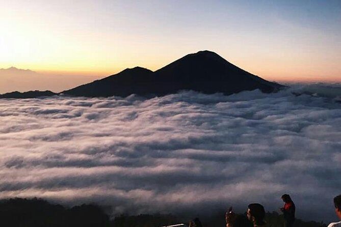 Sunrise mount batur trecking all inclusive - About that private tour label: crowds can happen