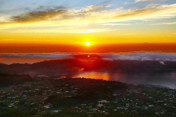 Sunrise mount batur trecking all inclusive - Pickup and private transfers from Ubud and South Bali