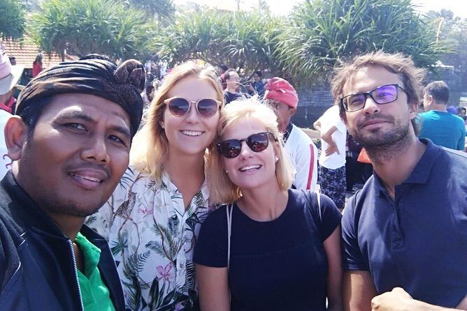 Tanah Lot Bali Temple Sunset Small Group Tour – Half Day - Tanah Lot Temple visit: the sea-god setting, plus ritual moments