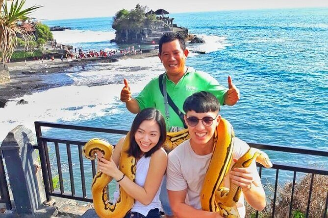 Tanah Lot Bali Temple Sunset Small Group Tour – Half Day - Dress code: the easiest way to avoid friction at the entrance