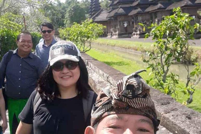 Tanah Lot Bali Temple Sunset Small Group Tour – Half Day - Shopping time: souvenirs without burning your whole evening