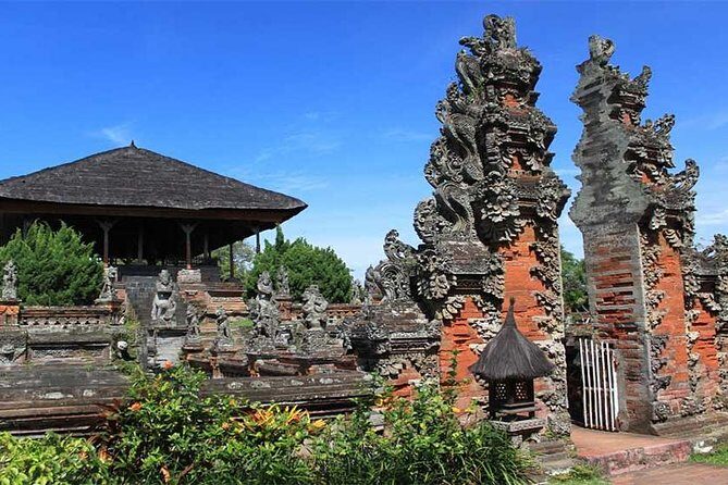 Tour: Besakih Temple-Kintamani Volcano-Water temple&Rice Terrace - Tirta Empul Holy Spring: Watching Purification at the Water Temple