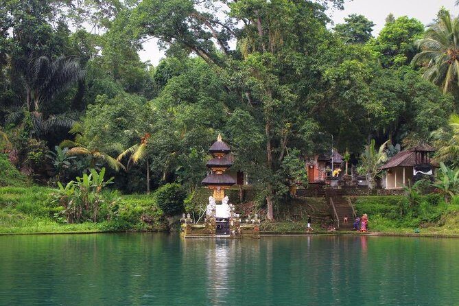 Traditional Balinese Cooking Class with Ubud Tour - Tea at the village and the produce-picking part