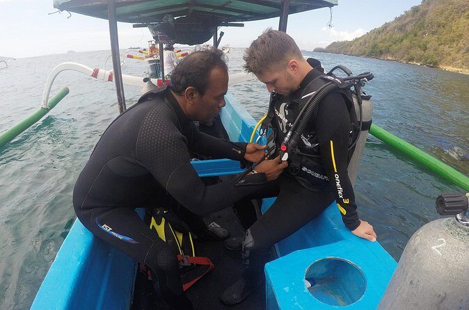 Try Scuba Diving at Padang Bai - Getting ready: office time, prep, and the health questionnaire