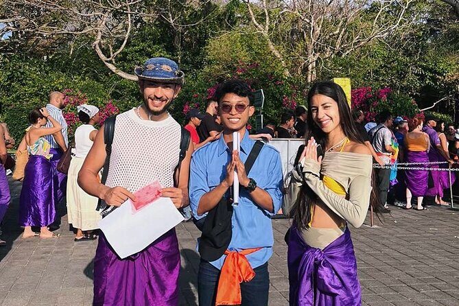 Uluwatu Temple Entrance & Kecak Dance Tickets - Sunset timing and why the Kecak Fire Dance hits harder in the dark
