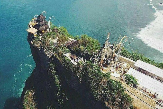 Uluwatu Temple Kecak Fire Dance Private Guided Tour - Uluwatu Temple: clifftop views, timing, and monkey-smart movement